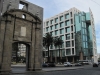 Montevideo: brána města Puerta de la Ciudadela a nová vládní budova