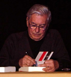 Mario-Vargas-Llosa Mario Vargas Llosa se proslavil v 60. letech jako jeden z protagonistů boomu latinskoamerického románu